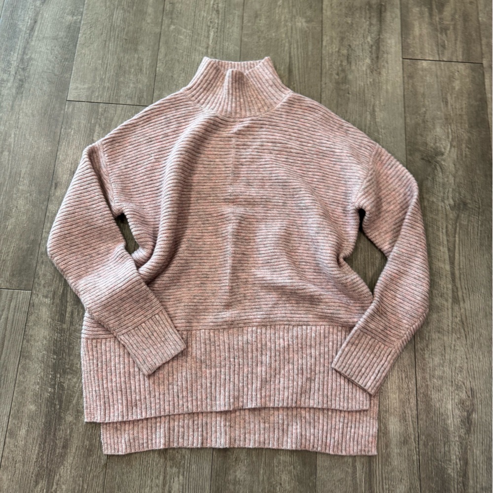 Sweet Romeo Blush Ribbed Knit Top - Picture 15 of 16